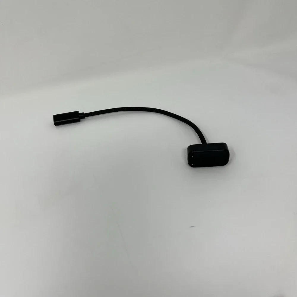 Fitbit Charge 5 Silver/Black (FB421) - FOR PARTS - Black Screen Issue / Boots